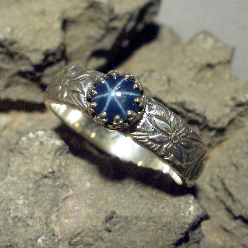 Flower /& Swirl sterling silver ring band earth mined in Thailand September birthstone Natural Blue Star Sapphire