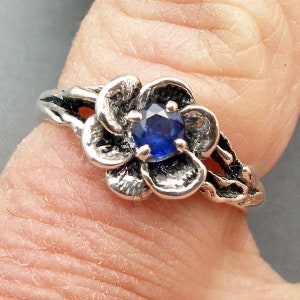 Blue Sapphire, Rose Flower Ring, Natural September Birthstone, hand crafted Recycled Sterling Silver, handmade, Madagascar