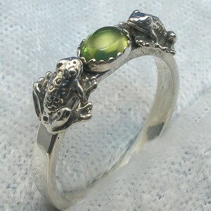 Frog Ring, Peridot Cab, Hand Crafted Recycled Sterling Silver, August birthstone, handmade 2 frogs ring, silver band