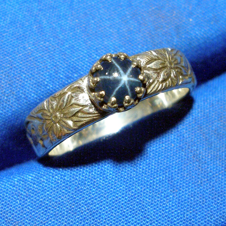 Flower /& Swirl sterling silver ring band earth mined in Thailand September birthstone Natural Blue Star Sapphire