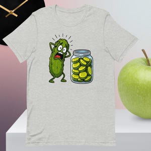 面白いピクルスTシャツ - 叫ぶピクルスの漫画Tシャツ - 瓶に入ったピクルスのジョークシャツ - 食べ物のユーモアギフト - 風変わりなキュウリ愛好家Tシャツ