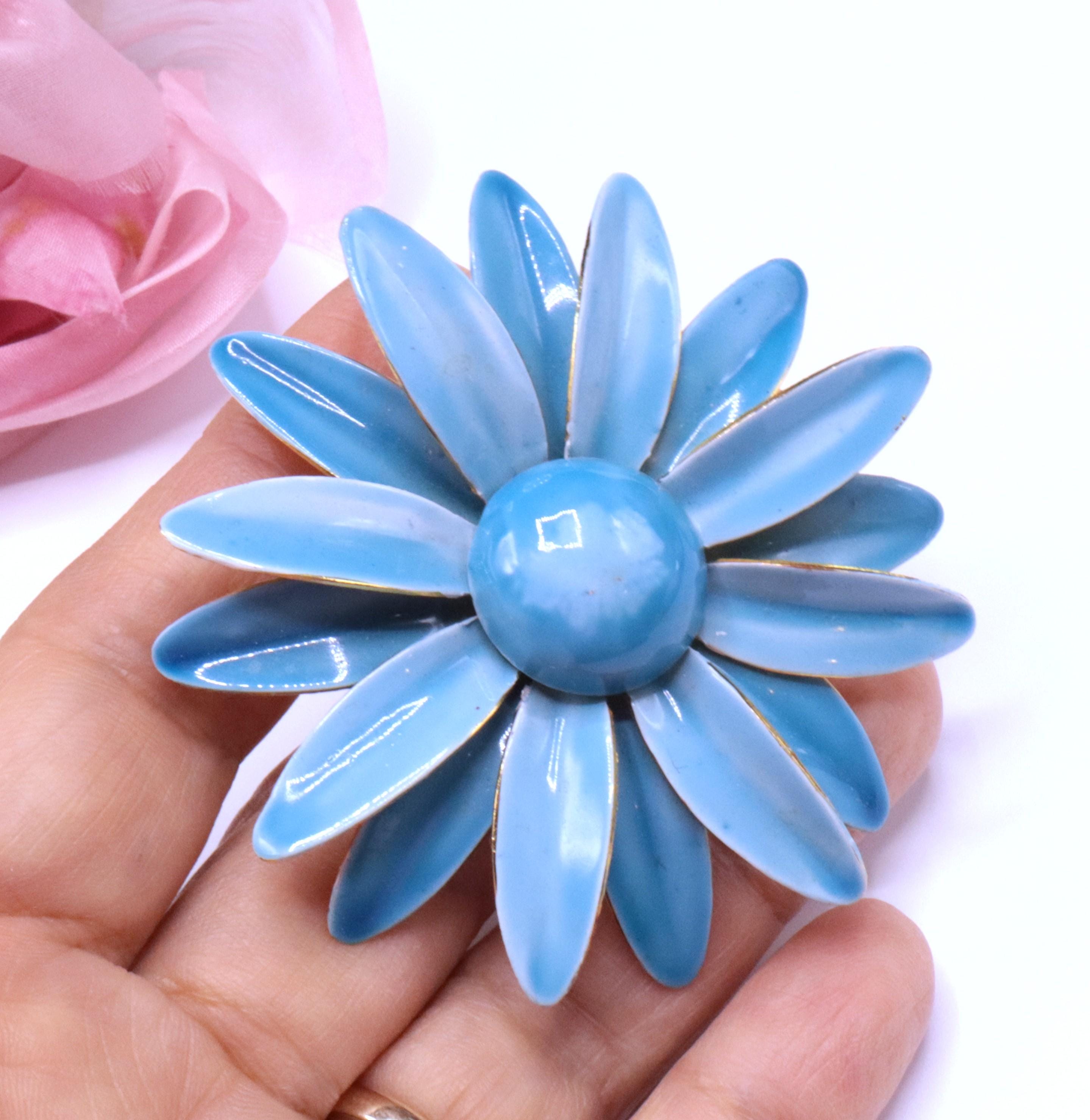Original by Robert Brooch - Etsy