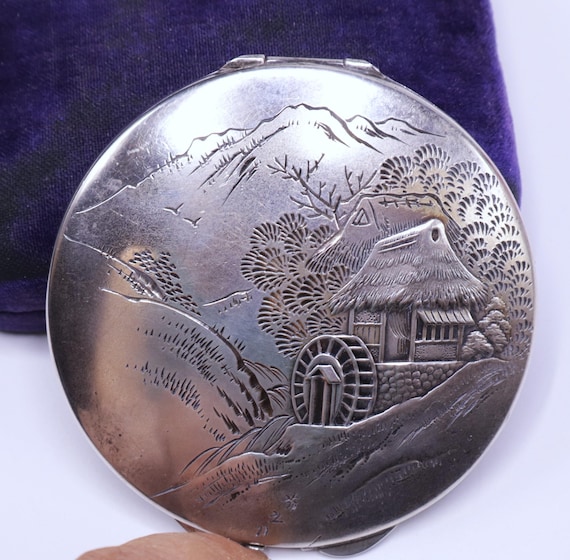 Antique marked silver Japanese scene compact