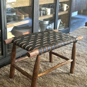 Wooden Entryway Bench – Rustic Shoe Storage Seat – Solid Wood Farmhouse Hallway Bench