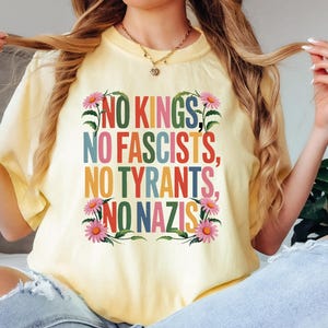 No Kings in America Shirt, Political Statement Shirt, Rejecting Kings Shirt, Anti-MAGA Sweatshirt, Anti Authoritarian Protest Shirt