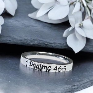 Anillo con versículo bíblico, anillo con las Escrituras, cruz, fe, esperanza, Salmo 46:5, anillo delgado apilable, anillo inspirador, minimalista, grabado, anillo cristiano