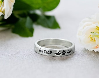 Pet Name Ring, Dog Cat Mom Loss, Pet Memorial Ring, Tiny Paw Print, Personalized Birthstone, Winged Name, Angel Wings, Rainbow Bridge, Gift