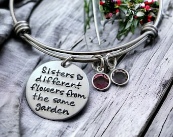 Schwestern Armband, Best Sis, Schwestern fürs Leben, verschiedene Blumen aus dem gleichen Garten, Bettelarmband mit Geburtsstein. Schwestern Schmuck, Geschenk Her