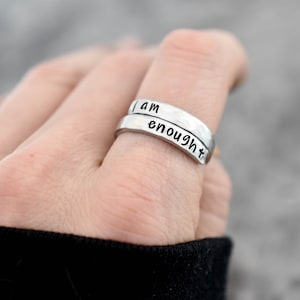 Sono abbastanza, Anello impilabile, Anello Croce, Auto Valere, Sono abbastanza Gioielli, Sono degno, Anello Wrap Regolabile, Motivazionale, Sei abbastanza