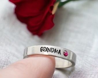 Grandma Ring, Name Ring, Mother's Ring, Birthstone Ring, Personalized Gift for her, Stackable Skinny Ring, Memorial Ring, Loss, Oma Mimi Mom