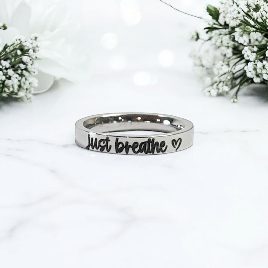 Bague Just Breathe Réglable Anti-Stress – Anneau Motivationnel Acier Inox Avec Carte Encouragement – Soulagement Anxiété Pouce Homme Femme