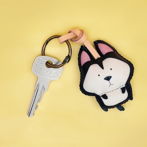 Handmade HUSKY Leather Bag Charm – Cute Dog Keychain, Dog Lover Gift, Animal Bag Accessory, Pet Memorial Keyring, Dog Mom Gift