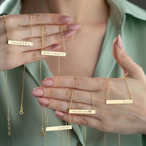 Collana con barra incisa personalizzata - Regalo di gioielli personalizzato per lei, moglie, sorella, gioielli con iniziali incise, regalo di Natale perfetto