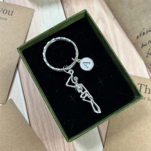 Skeleton Letter Keyring – Halloween Keychain, Gothic Skull Bag Charm, Spooky Skeleton Gift, Goth Accessories, Creepy Keychain for Men Women