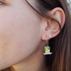 Orecchini in argento sterling fatti a mano in vetro fuso: fiore verde Millefiori immagine 1