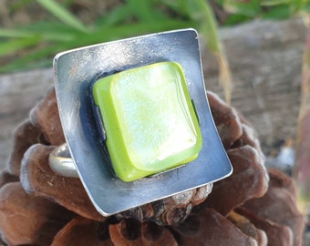 Fused glass ring. Dichroic Crystal Ring. Handmade ring. Fused glass and silver ring.