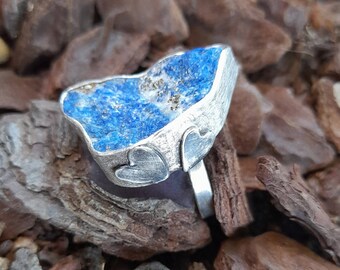 Raw Lapis lazuli Ring. Sterling Silver And Lapis lazuli Ring. Raw Stone Ring. Artisan Ring. Large Lapis lazuli And Pyrite Inclusions Ring.