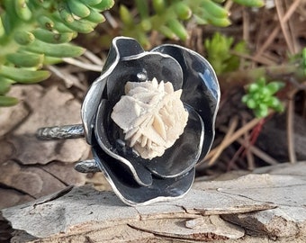 Ökenrosring i sterlingsilver: Hantverksmässig selenitblomstring
