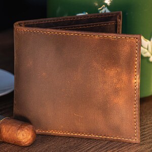 Engraved leather wallet, Personalized wallet, Custom wallet, crazy horse leather wallet,  leather wallet, gift for men, dad, husband, son