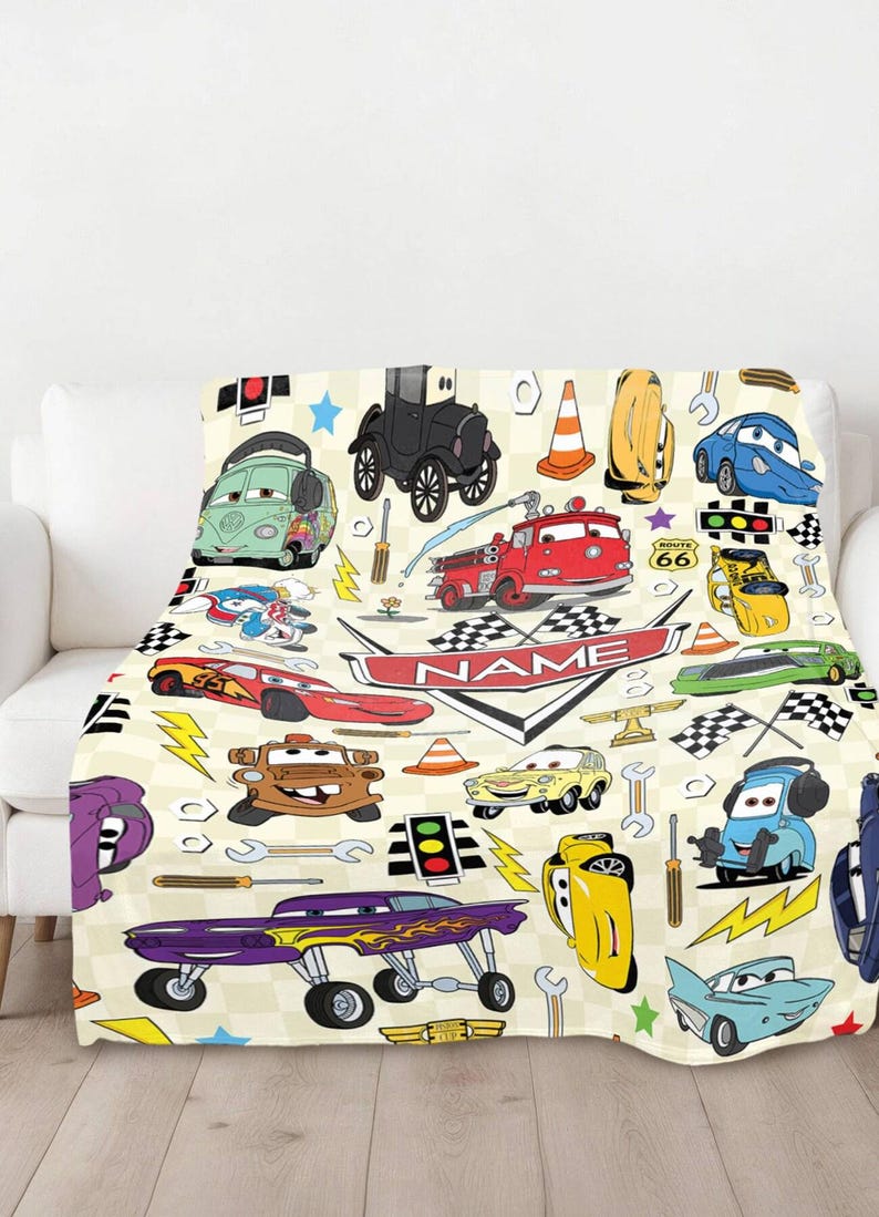 Manta personalizada de Pixar Cars, manta con nombre de niño, manta polar de Rayo McQueen, manta de personajes de Cars, manta de Disneyland Cars imagen 1