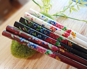 Pair of Wooden Hair Sticks with Flowers - 7" - Black, White, Reddish Brown