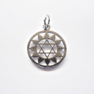 Stainless Steel Flower Star of David Pendant - Laser-cut - 19mm Wide