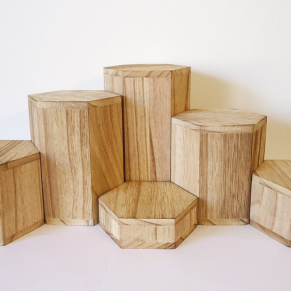 DESCATALOGADO - Elevadores hexagonales de madera, natural, juego de 6, pulsera y expositor de artículos pequeños