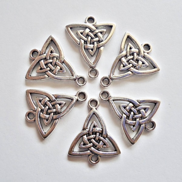 Celtic Triangle Links - Triqueta - Antique Silver - 24mm x 20mm