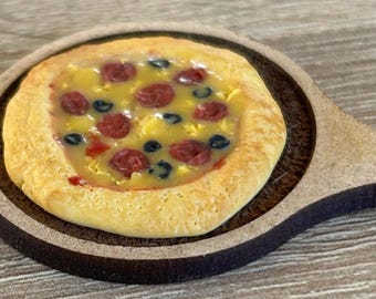 Miniature Dollhouse Pizza: 1/12 Scale Handmade Food