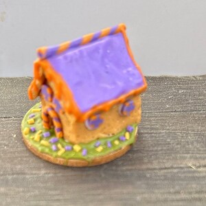 Miniature food halloween gingerbread house cake 1/12 dolls house 1 inch dollhouse scale