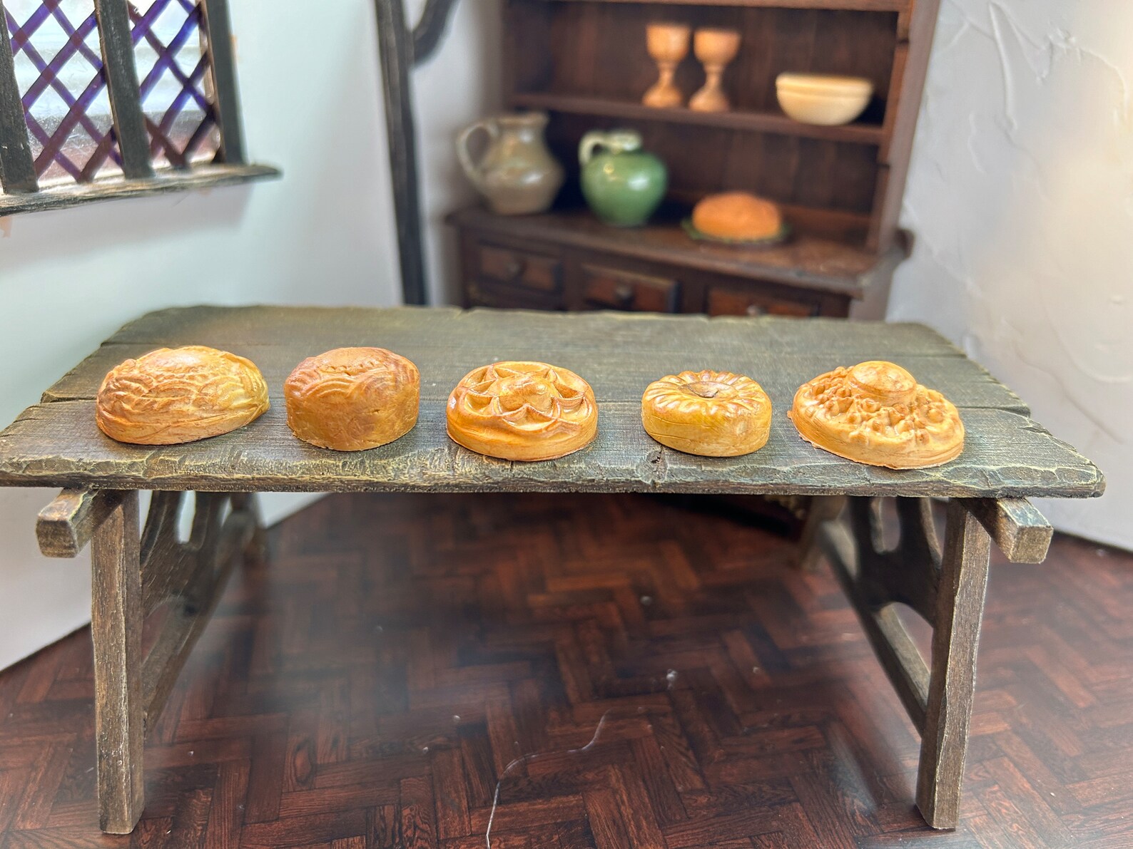 One Inch Miniatures Miniature Tudor Pie Hand Made 1/12 Dolls House 1 Inch Dollhouse Scale ...