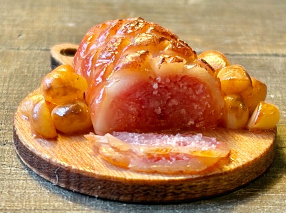Miniature Roast Gammon with potatoes: 1/12 Scale Dollhouse Food by Wyrdworldminiatures
