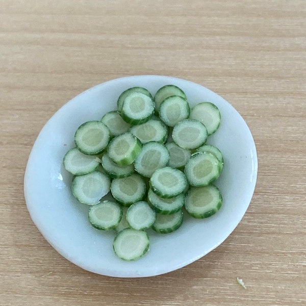 Dollhouse cucumber slices 1/12 scale