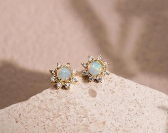 Pendientes de oro con ópalo, pendientes de ópalo con forma de flor, joyas con la piedra natal de octubre, regalo para el Día de la Madre, regalo de cumpleaños, regalo para damas de honor, regalo para ella.