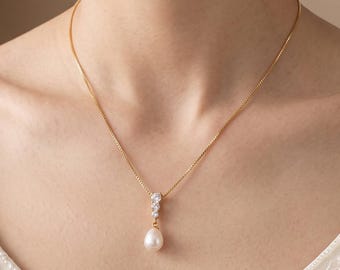 Wedding Necklace, Zircon Pearl Necklace, Pearl Drop Necklace, Bridal Jewelry, Mothers Gift, Mothers Day Gift, Bridesmaid Gift, Gift for Her