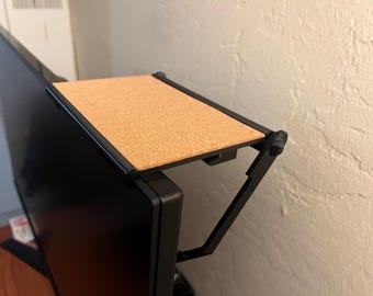 Półka na monitor drukowana w 3D