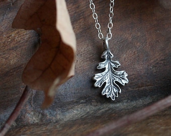 Oak Leaf Necklace, Silver Oakleaf Pendant, Strength Jewelry, Quercus, Woodlandcore Charm, Artisan Jewelry, Gift for Nature Lovers