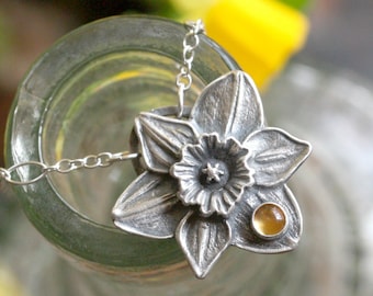 Silver Daffodil Necklace, Hand Sculpted Narcissus Pendant with Citrine, Spring Flower Jewelry