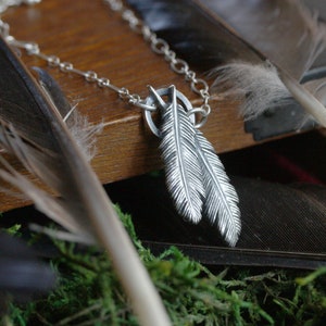 Silver Crow Feathers Necklace, Bird Feather Pendant, Forestcore Charm, Nature Jewelry