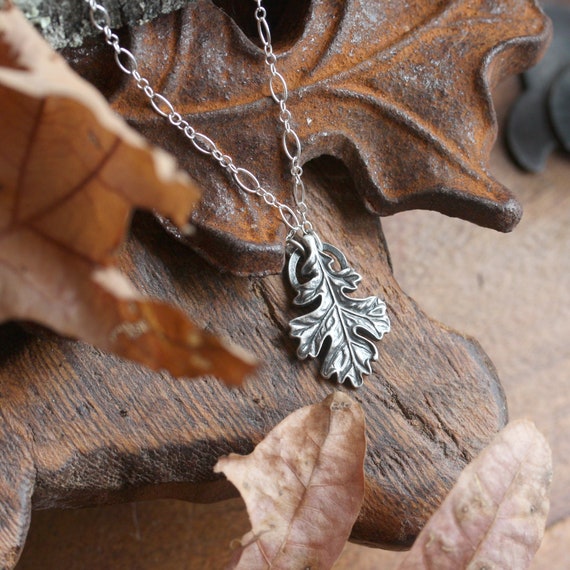 Silver Oak Leaf Necklace, Oakleaf, Nature Pendant, Autumn, Fall, Strength, Forest, Tree Jewelry