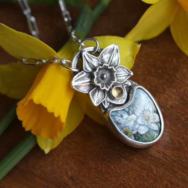 Daffodil Necklace, Glass Enamel Flower Pendant, Miniature Enamel Painting set in Fine Silver, Springtime Botanical Art Gift for Her