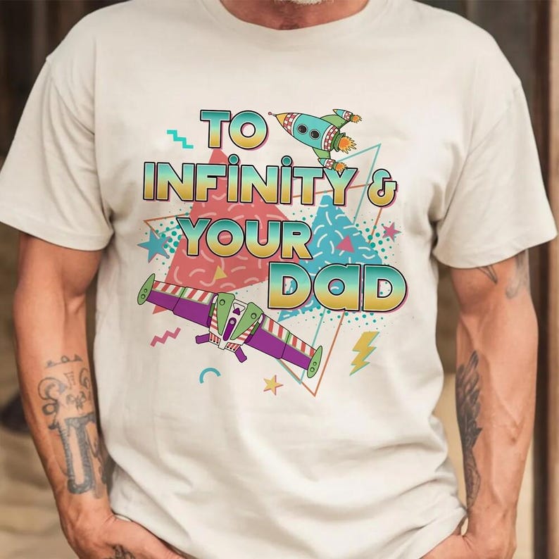 Camiseta retro de Buzz Lightyear hasta el infinito y más allá, camiseta de Toy Story Pixar Disneyland, camiseta de Space Ranger, conjunto a juego para el viaje familiar a Disneyland imagen 1
