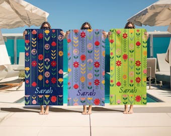 Retro Floral Beach Towel: Personalized Spa Gift for Mom