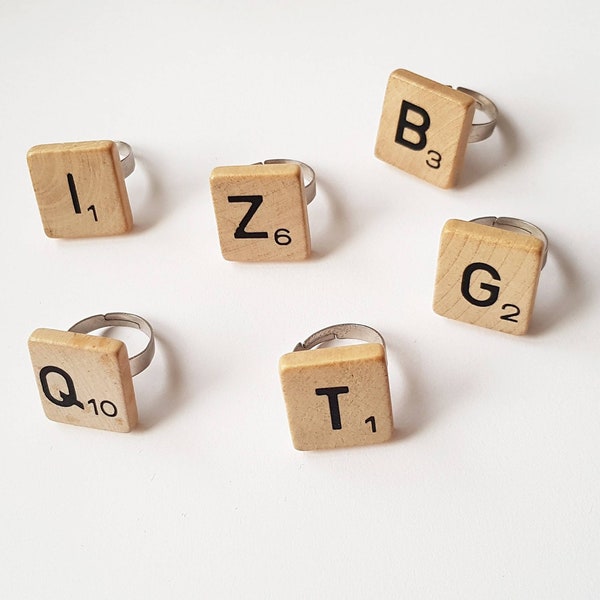 Bague de déclaration de Scrabble réglable dans le cadeau argenté de taille pour elle