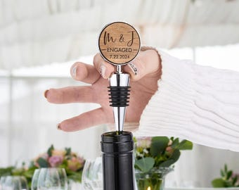 Tappo per bottiglia personalizzato, tappo per vino di fidanzamento personalizzato, tappo per bottiglia di matrimonio inciso, regali per gli sposi, regali di nozze, regalo di fidanzamento