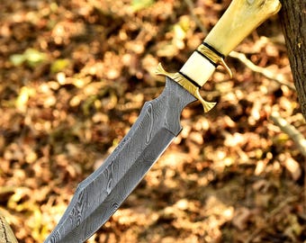Damascus Steel Hunting Knife: Camel Bone Handle, Leather Sheath