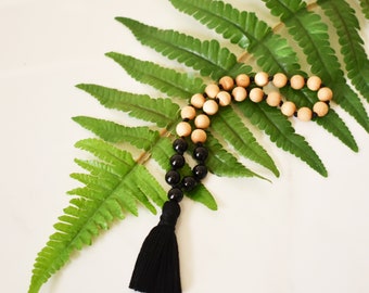 I Am Calm 27 Bead Mini Mala, Meditation Mala, Sandalwood and Black Onyx Mini Mala, Sandalwood Mala, Meditation Mala, Hand Knotted Mala, Gift