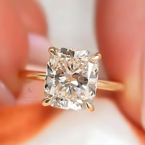 4.0 CT Cushion Cut Colorless Moissanite Engagement Ring 18K Yellow Gold HIdden Halo Wedding Ring Classic Square Cushion Cut Anniversary Ring