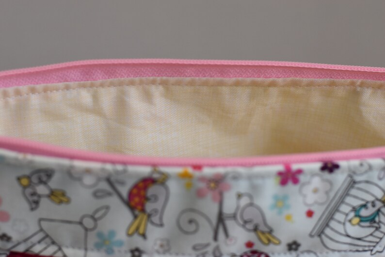 Knitting Crocheting Medium Zippered Project Bag Travel Bag Needle Point Embroidery Cross Stitch