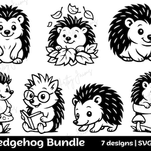 Op de afbeelding: Een zwart-wit Hedgehog Bundle-afbeelding met zeven verschillende ontwerpen. De ontwerpen omvatten egels in verschillende poses, zoals staan, zitten en lezen. De tekst "Hedgehog Bundle" en "7 designs | SVG | PNG" staat onderaan.